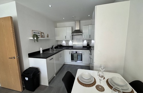 Hemel Hempstead Condo | Luxury Canal-side Apartment
