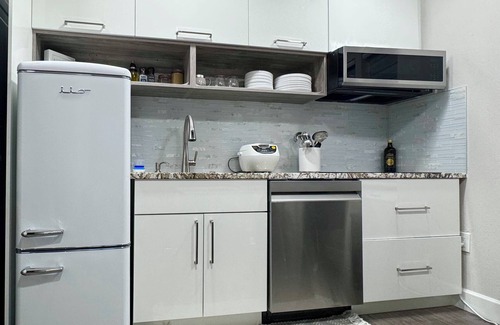 Bradenton House | Luxury Coastal Escape Minutes from Anna Maria Island Beaches!