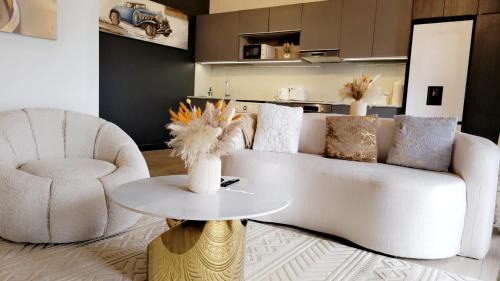 Sandown Apartment | Luxury, Comfort and Unforgettable View of Sandton