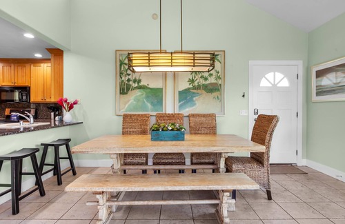 Poipu Condo | Luxury Condo In Poipu Beach, Central Air Conditioning, Pools and Mountain Views