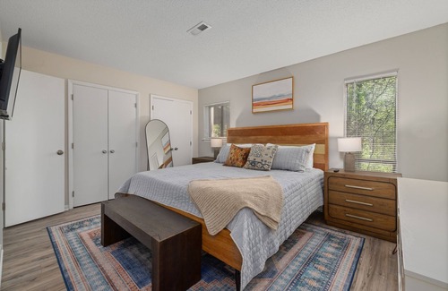 North Raleigh Condo | Luxury Condo near North Hills