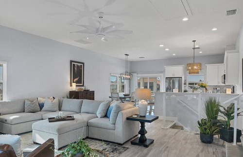 Englewood South House | Luxury Contemporary Style House on Charlotte Harbor Area, Charlotte County House 5834