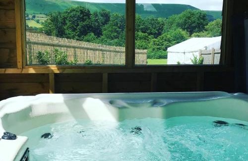 Longtown Apartment | Luxury cosy carriage with electric private hot tub