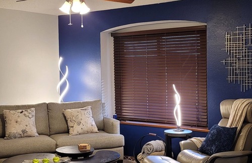 Rapid City House | Luxury Decor - CLEANEST HOUSE EVER -