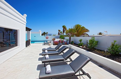 Los Mojones Villa | Luxury Detached Private Villa with Heated Private Pool