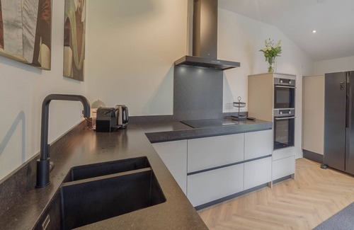 Colijnsplaat House | Luxury detached wellness villa near the sea