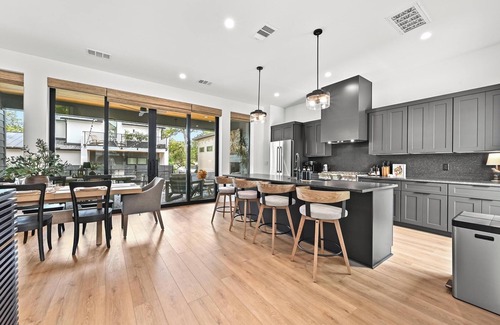 Travis Heights House | Luxury Dual-Home Retreat w/Pool in Austin’s Coveted downtown Travis Heights!