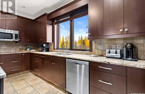 Emerald Park House | Luxury Estate Home