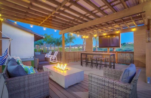 Vista House | Luxury Estate - Sleep 24 - Infinity Pool & Hot Tub