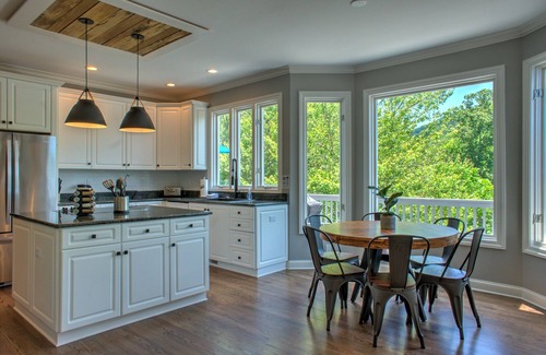 Skyland House | Luxury Estate w/Hot Tub & Game Room + Biltmore Pass | 18 Min to Asheville