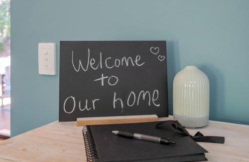 Oxenford House | Luxury family and friends escape