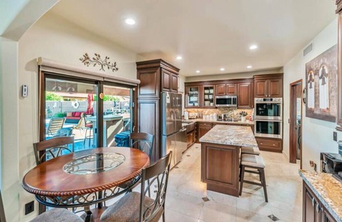 Adobe Hills House | Luxury Family Vacation Home Rental Glendale, AZ, Arizona Retreat Resort-style Outdoor Living with .