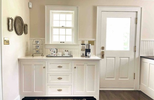 Hillsboro House | Luxury Farm-Stay near Rocky Fork with Free Experience!