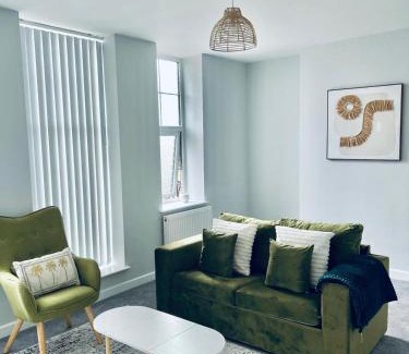 Wainscot Apartment | Luxury Flats Near Rochester Castle, Strood - Medway