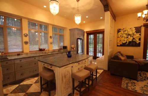 Saanich Cottage | LUXURY FRENCH GARDEN COTTAGE SURROUNDED BY NATURE,Butchart Gardens, Hiking!