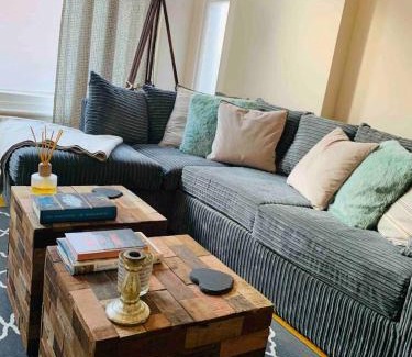 Town Apartment | Luxury Fulham Flat with 5* touches nr River Thames