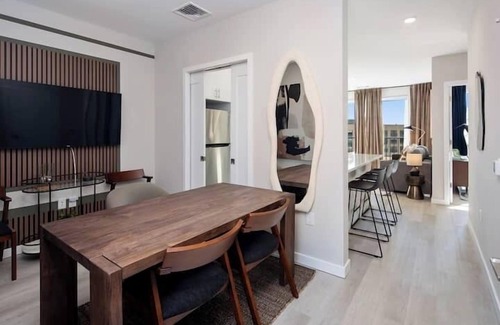 The Hill Apartment | Luxury Furnished Apartments by Hyatus Downtown at Yale