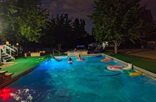 South Westminster House | Luxury Glamping in the Mile High - Private pool, Hot Tub, and Outdoor Fire Pit!