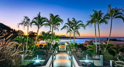 Currumbin Apartment | Luxury Gold Coast Apartment with Rooftop Terrace