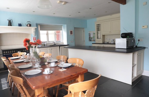 Chillington House | Luxury Grade II Listed Georgian Farmhouse Set In Extensive Gardens