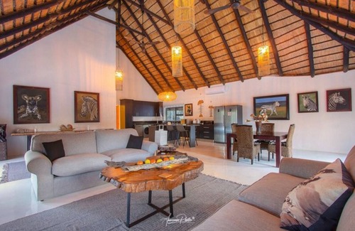 Marloth Park House | Luxury Guesthouse Co @ ButterflyHouse