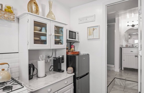 Hawthorne Apartment | Luxury Hawthorne Suite-Near LAX/SoFi/SpaceX