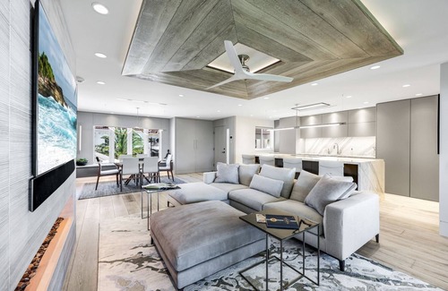 Old Naples Condo | Luxury, High-End Old Naples Retreat | Steps from Fifth Ave and Beach