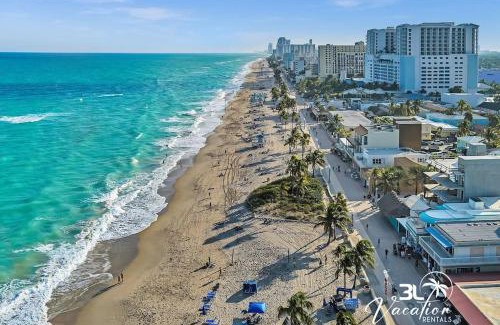 Hollywood Hills Villa | Luxury Hollywood Home, Heated Pool, Casino Nearby