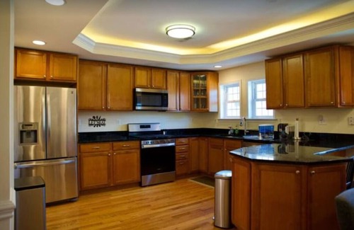 Federal Hill House | Luxury Home in Popular Fed Hill @ Nightly Discount, Free Parking & Pets Friendly