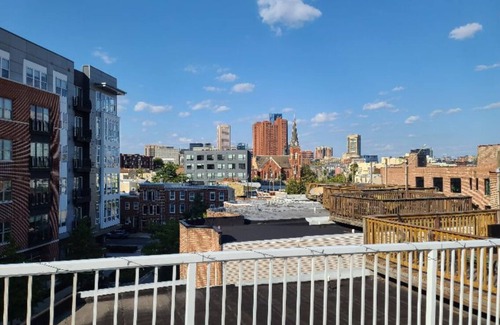 Federal Hill House | Luxury Home in Popular Fed Hill @ Nightly Discount, Free Parking & Pets Friendly