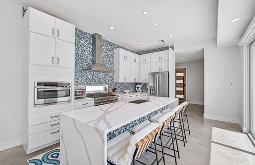 Alta Vista House | Luxury Home, Pool, Mins to Beach and Downtown Sarasota