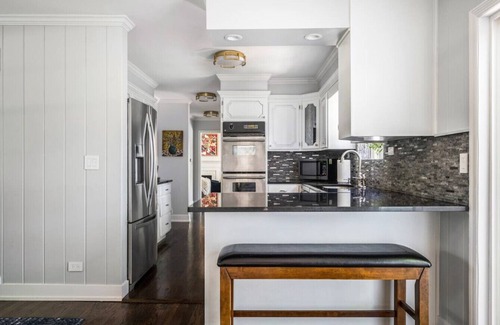 Fox Valley Apartment | Luxury Home w/4Kings, Firepit