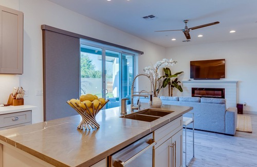 Cox Heights House | Luxury home with heated pool and hot tub close to old-town