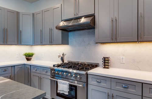 Cox Heights House | Luxury home with heated pool and hot tub close to old-town