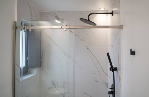 Kamari Hotel | Luxury hospitality, outstanding view