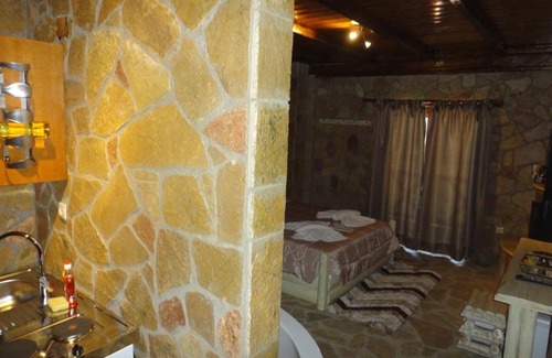 Kalavrita Ski Chalet | Luxury House Zachlorou