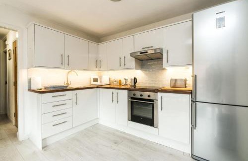 Holloway Apartment | Luxury Islington Apartment with Balcony Islington