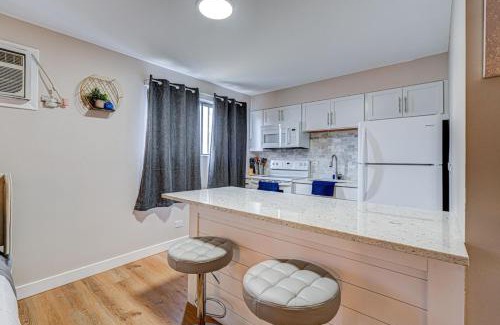 O'Hare Apartment | Luxury King Bed in Family Friendly Location