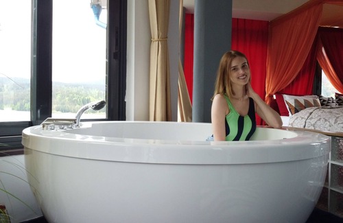 Bistrita Bargaului House | Luxury lake-side French Villa lakefront w/view, hot-tubs