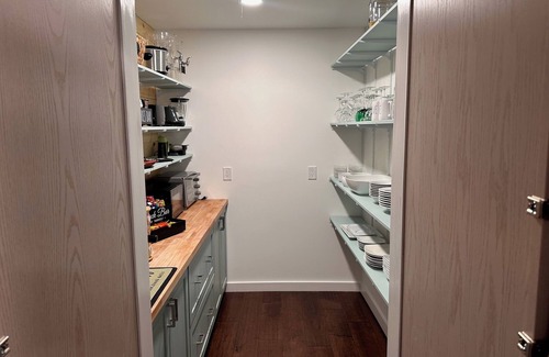 Highland Center House | Luxury Lakefront Escape at Lake Keomah near Oskaloosa Iowa