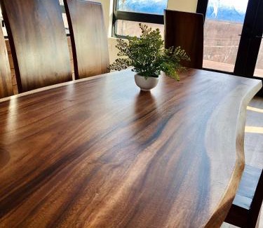 Gateway Villa | Luxury Living at The Eagles Perch Palmer AK