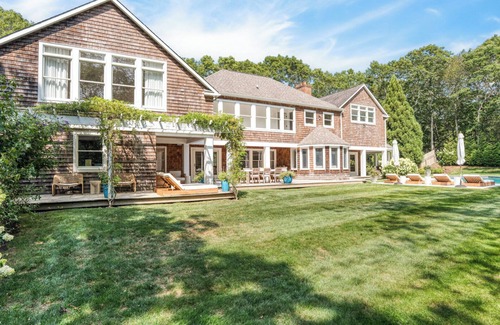 Amagansett North House | Luxury Living in Amagansett with Private Pool, Deck & Chic Interiors