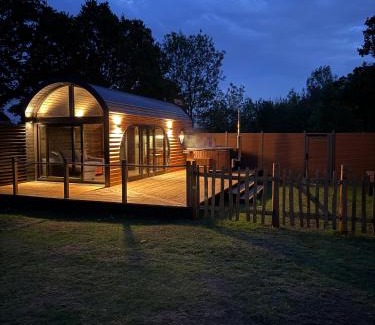 Hatherton Cabin | Luxury Lodge with Hot Tub next to Belfry Golf Course