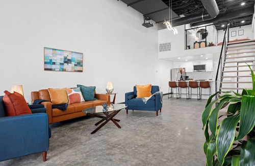 Cortez Hill Apartment | LUXURY Loft- Across the street from Balboa Park & Zoo, Little Italy & Petco Park