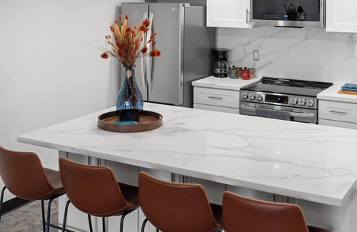 Cortez Hill Apartment | LUXURY Loft- Across the street from Balboa Park & Zoo, Little Italy & Petco Park
