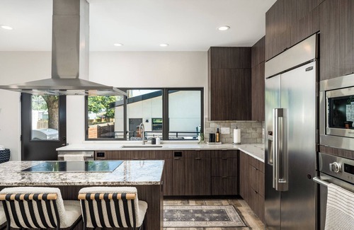 Highland House | Luxury LoHi Denver Home With Hot Tub & Sauna On Bike Trail 25m to Red Rocks