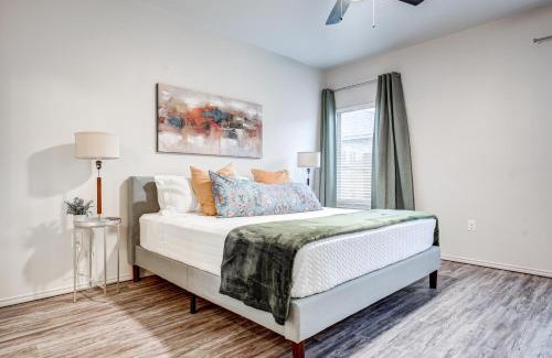 North by Northwest House | Luxury Lubbock Home Retreat near Texas Tech