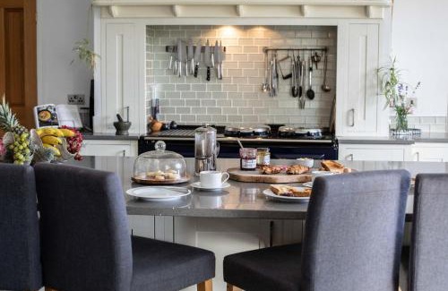 Garforth House | Luxury Manor House in the Oxfordshire Cotswolds