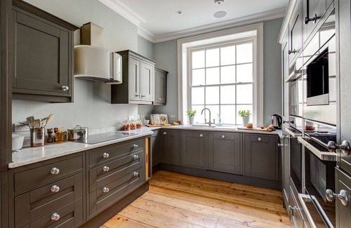 Kemptown House | Luxury Mansion Townhouse with Private Cinema sleeping up to 18