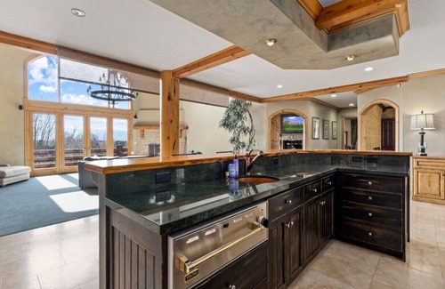 Midway House | Luxury Midway Mountain Chalet-Nr Park City,Hot tub
